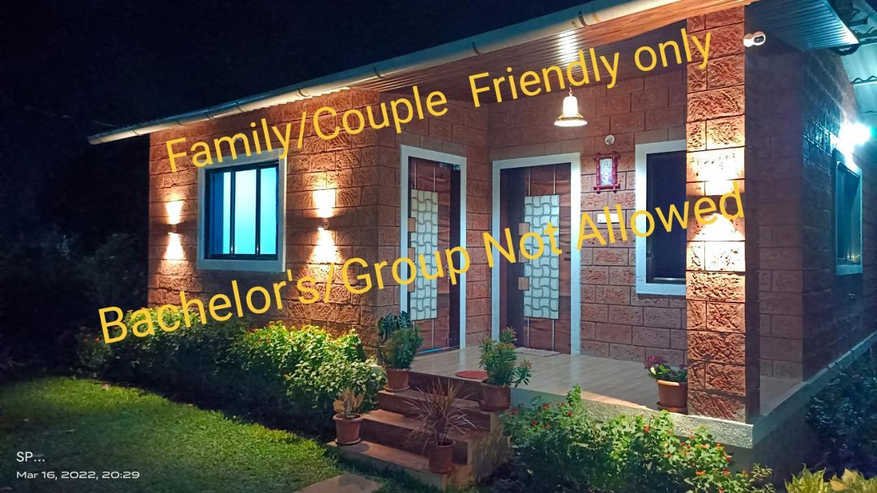 The Royal Ascot Holiday Home Alībāg Dış mekan fotoğraf